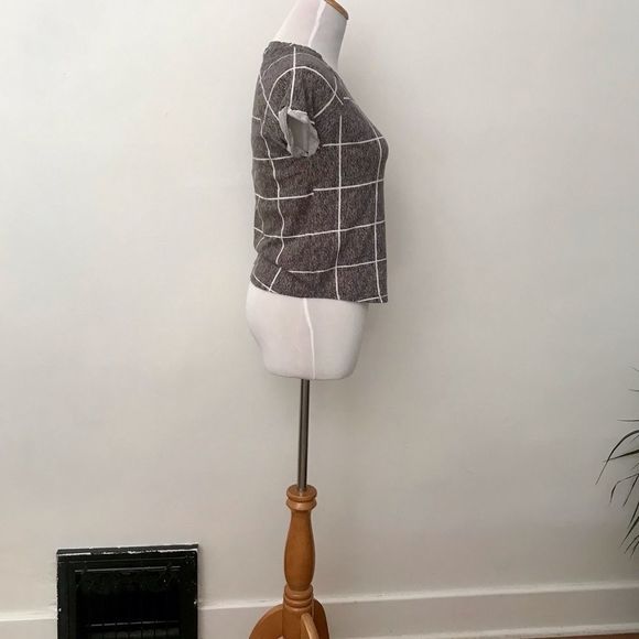 Me to we roll sleeve top size M - Picture 6 of 6